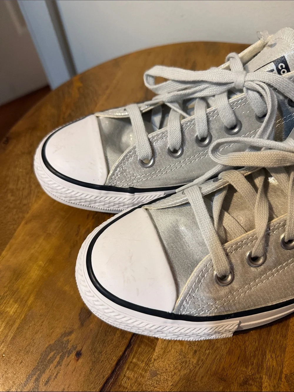 Unisex Silver Metallic Converse Low Top - Picture 2 of 6